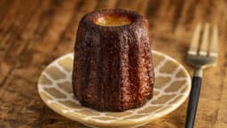 「カヌレ」とはどんなお菓子？特徴や再ブームの理由、おうちで作れるレシピをご紹介 | クラシル