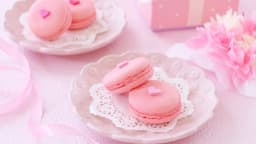 バレンタインに贈る「マカロン」は色にも意味がある？徹底解説！ | クラシル