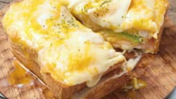 「いつもの朝が変わる」「これ1品で満足」気分が上がるトーストレシピ5選 | クラシル